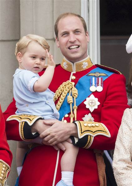 King Tot - Little Prince George Has Royal Good Time Wherever He Goes ...