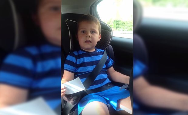 Mom Tells Son She’s Pregnant And He Has The Cutest Reaction - Your ...