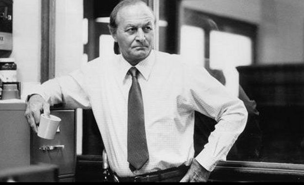 Famed, Gravelly-Voiced Actor Robert Loggia Passes Away - Your Daily Dish